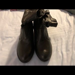 BOOTS WOMENS Size 6-1/2 EUC